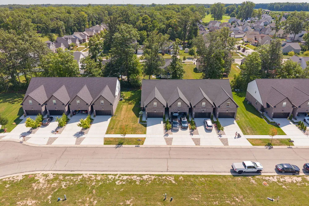 725 Chase Hanna Street #9 Dundee Village, MI 48131