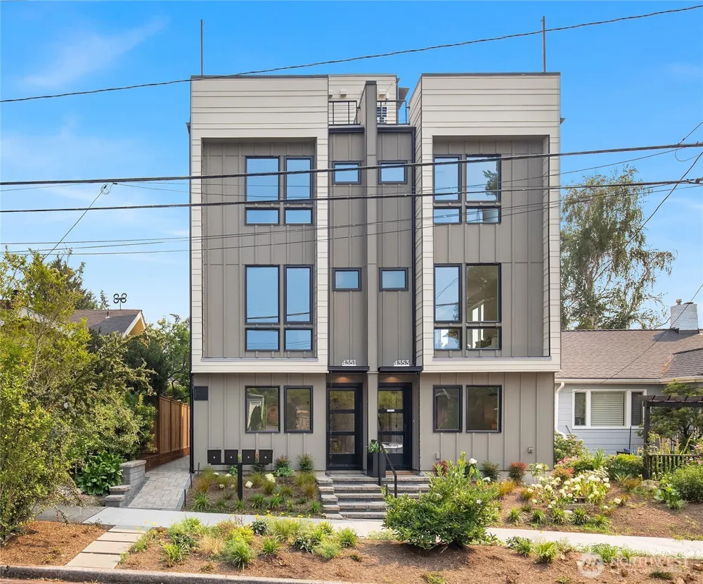 4347 SW Willow Street Seattle, WA 98136