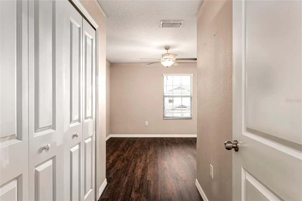 724 ROYAL EMPRESS DRIVE Ruskin, FL 33570