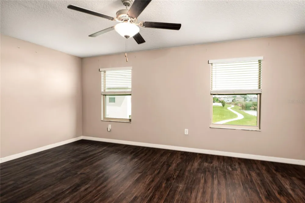 724 ROYAL EMPRESS DRIVE Ruskin, FL 33570