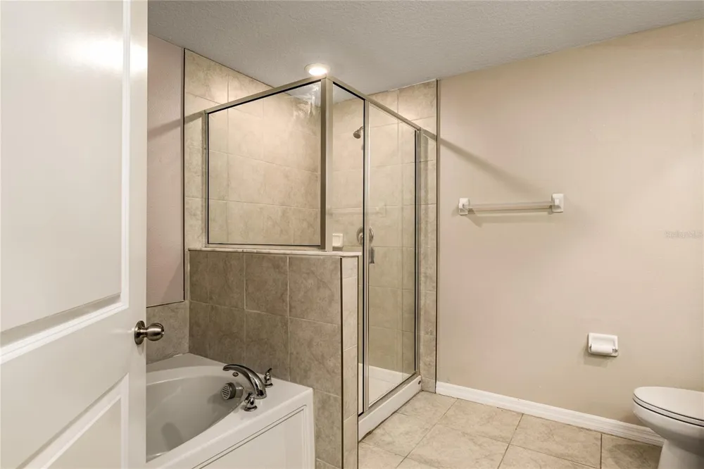 724 ROYAL EMPRESS DRIVE Ruskin, FL 33570