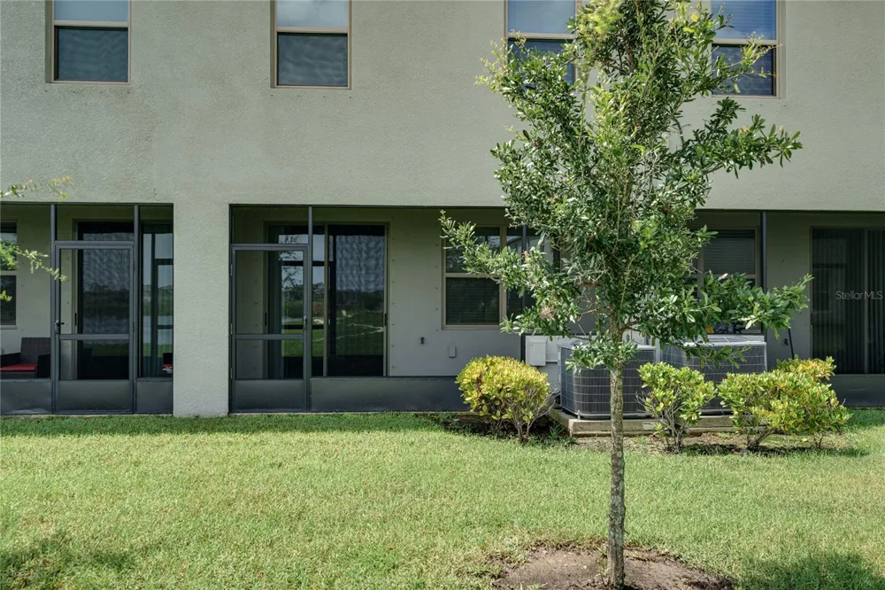724 ROYAL EMPRESS DRIVE Ruskin, FL 33570