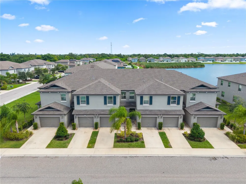 724 ROYAL EMPRESS DRIVE Ruskin, FL 33570