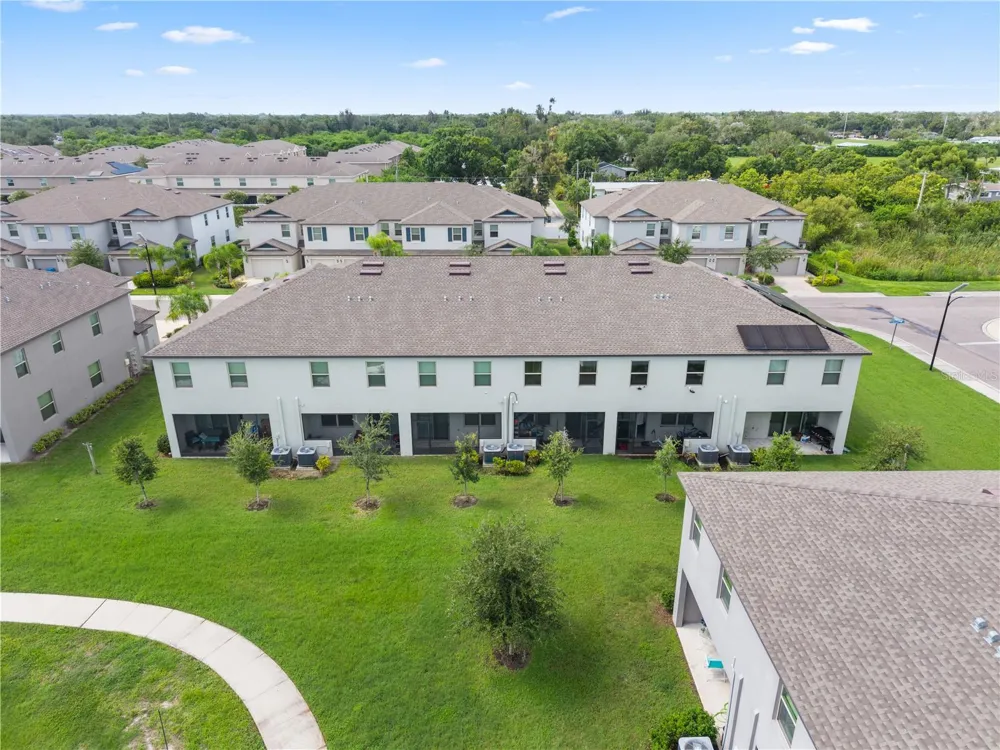 724 ROYAL EMPRESS DRIVE Ruskin, FL 33570