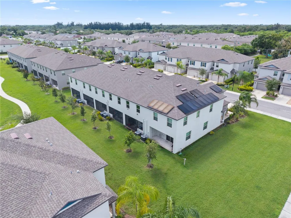 724 ROYAL EMPRESS DRIVE Ruskin, FL 33570