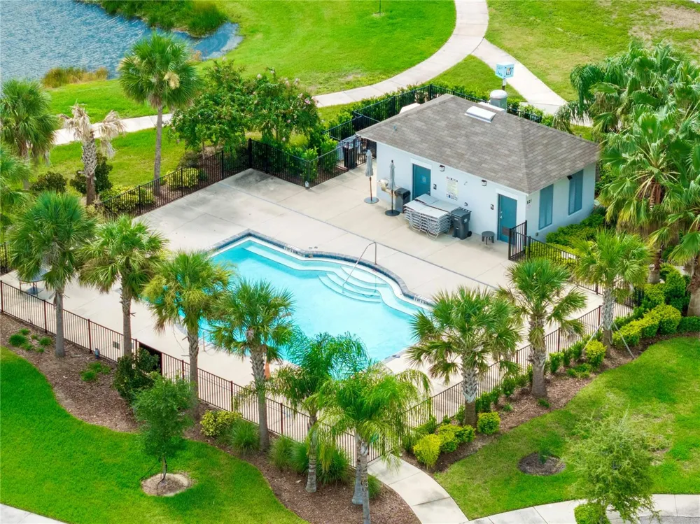 724 ROYAL EMPRESS DRIVE Ruskin, FL 33570