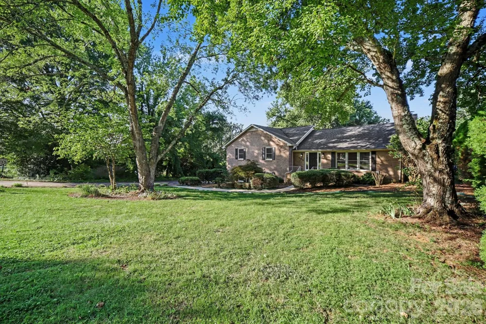 105 Windsong Court Gastonia, NC 28056