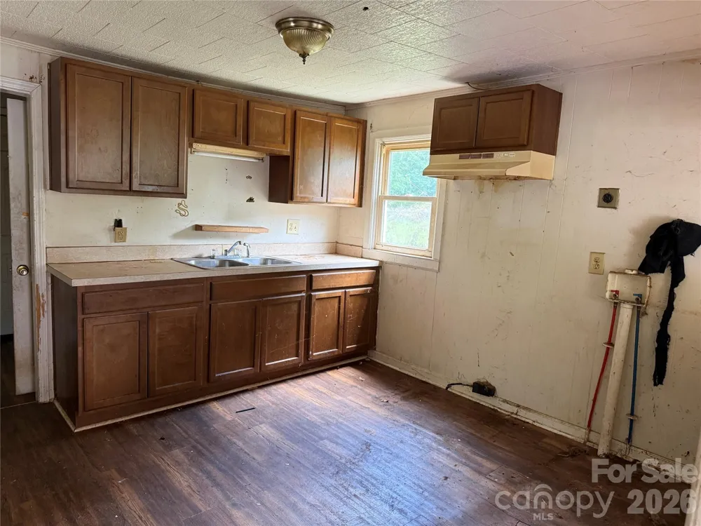712 Myrtle Street Gastonia, NC 28052