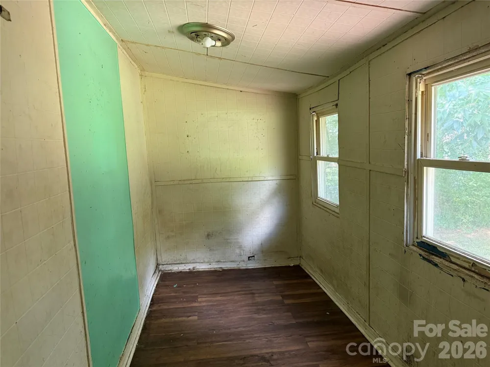 712 Myrtle Street Gastonia, NC 28052