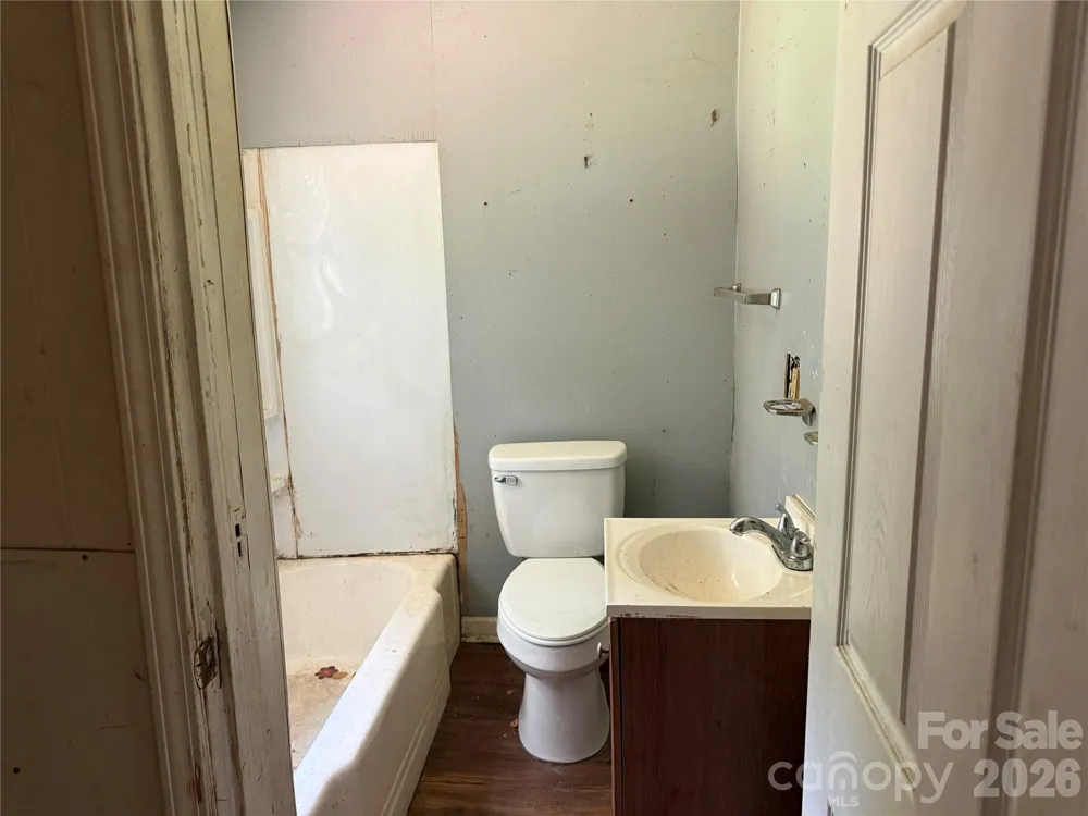 712 Myrtle Street Gastonia, NC 28052