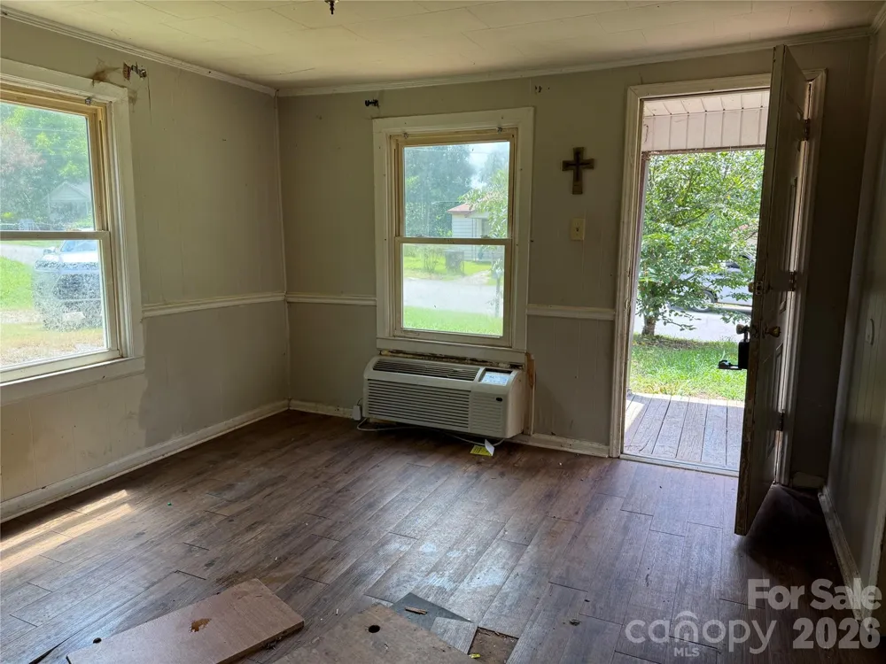 712 Myrtle Street Gastonia, NC 28052