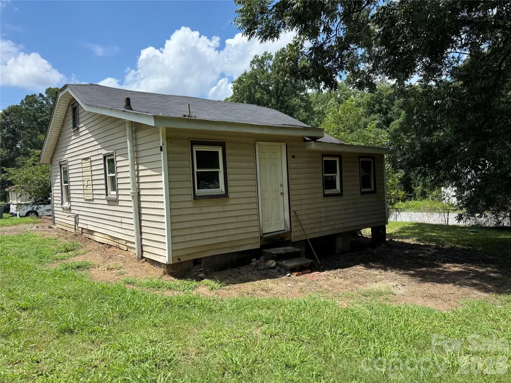 712 Myrtle Street Gastonia, NC 28052
