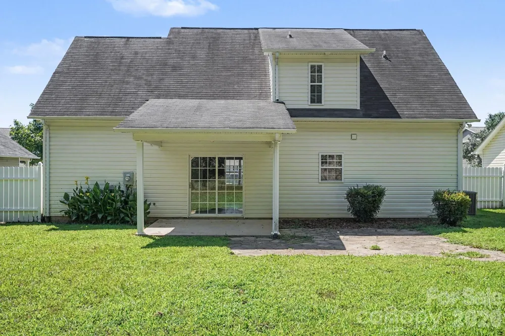 3948 Newhall Drive NW Conover, NC 28601
