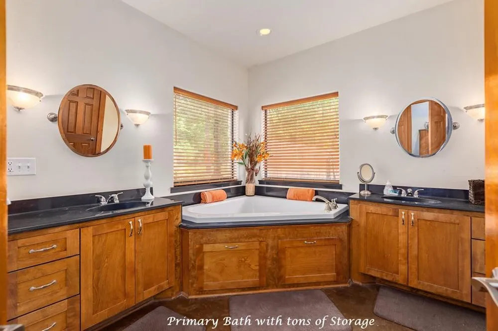 801 Caspers Cove Hudson, TX 75904