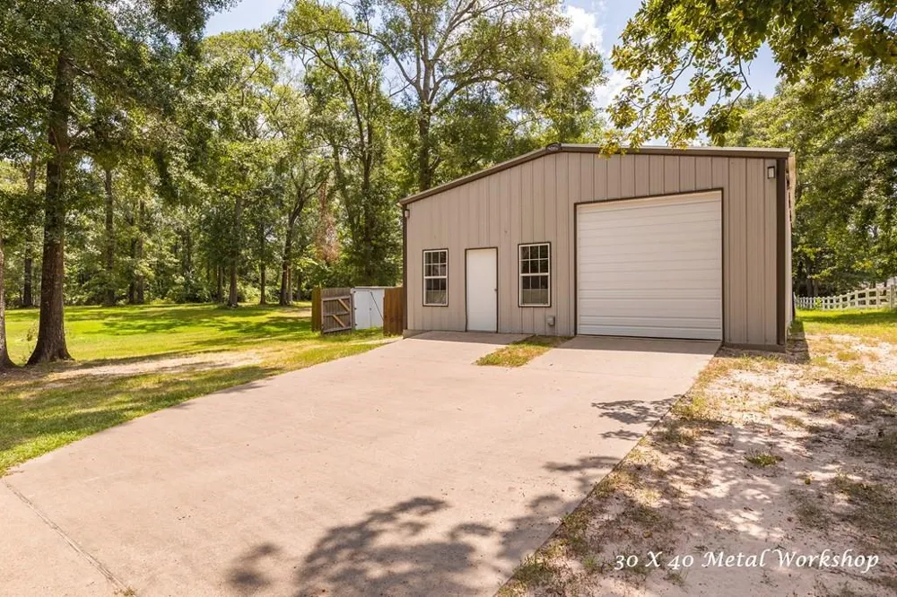 801 Caspers Cove Hudson, TX 75904