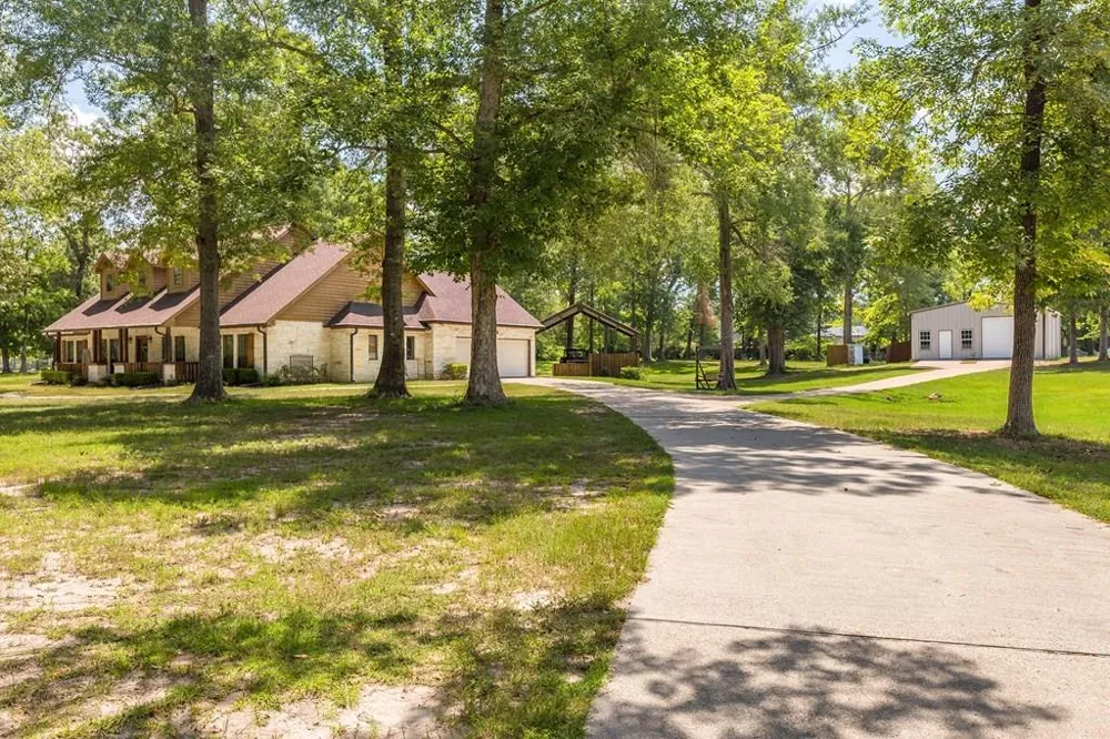 801 Caspers Cove Hudson, TX 75904