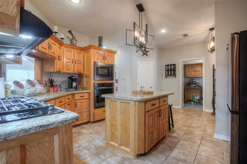 17406 County Road 4821 Normangee, TX 77871
