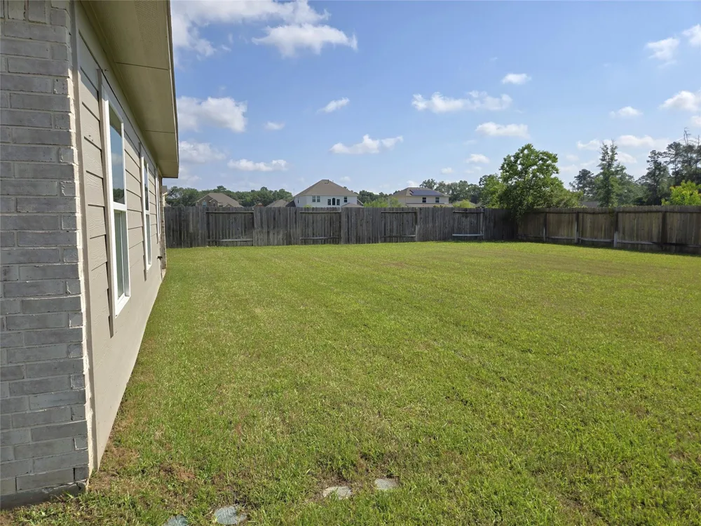18519 Lilliput Lane Woodbranch, TX 77357