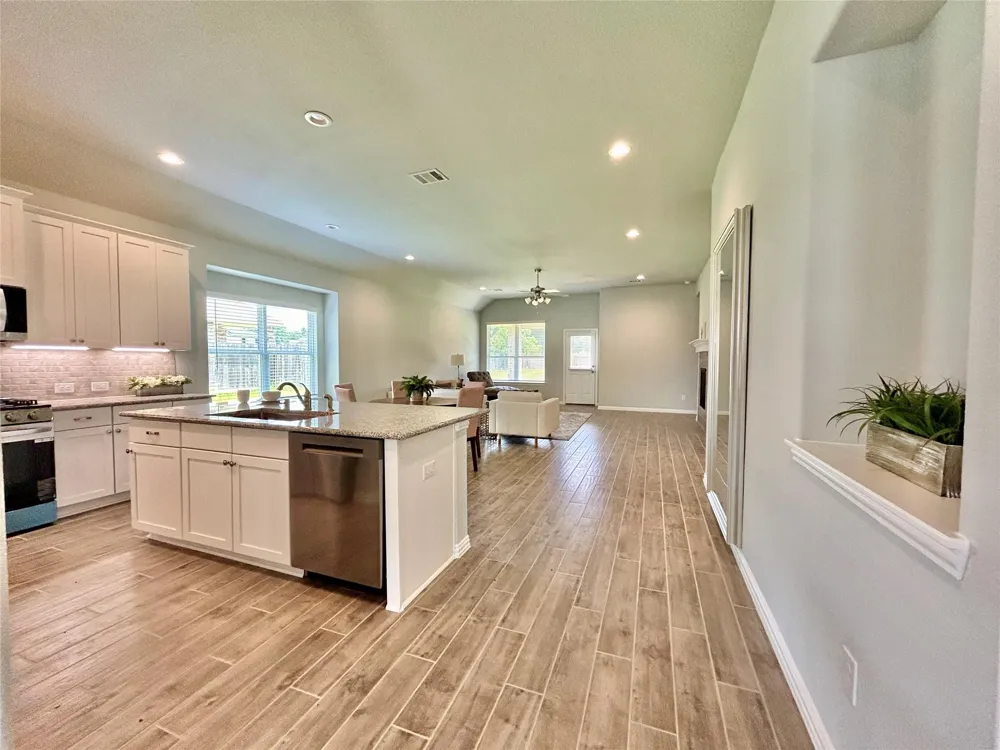18519 Lilliput Lane Woodbranch, TX 77357