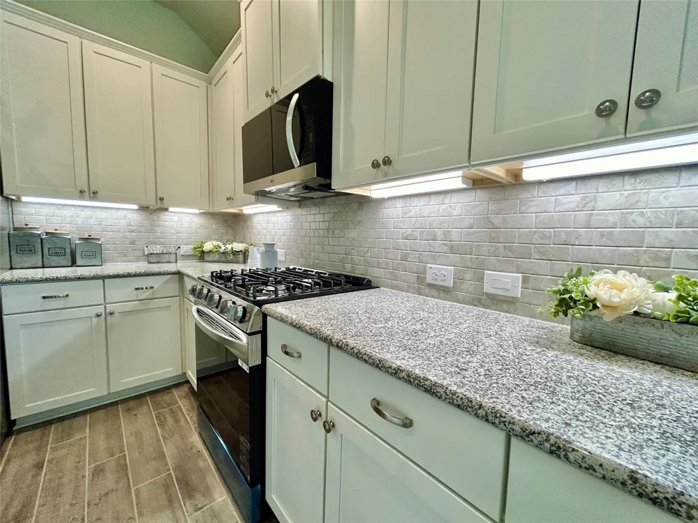 18519 Lilliput Lane Woodbranch, TX 77357