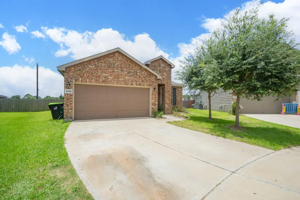 2738 Summer Lane Missouri City, TX 77489
