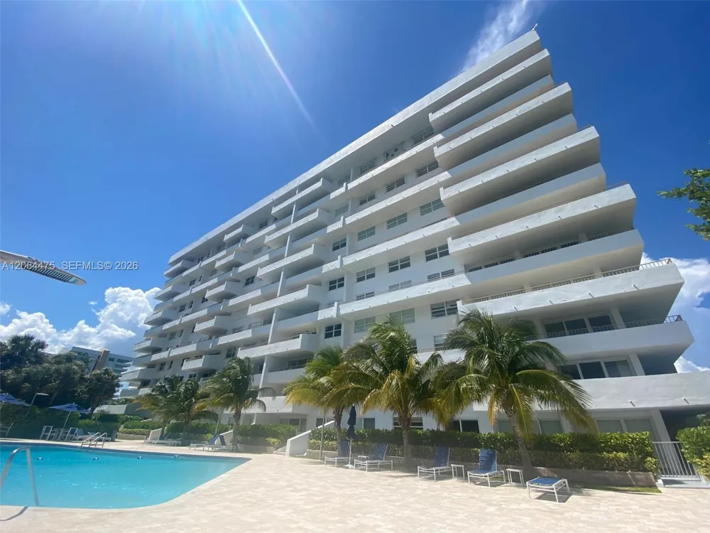 177 Ocean Lane Dr #713 Key Biscayne, FL 33149