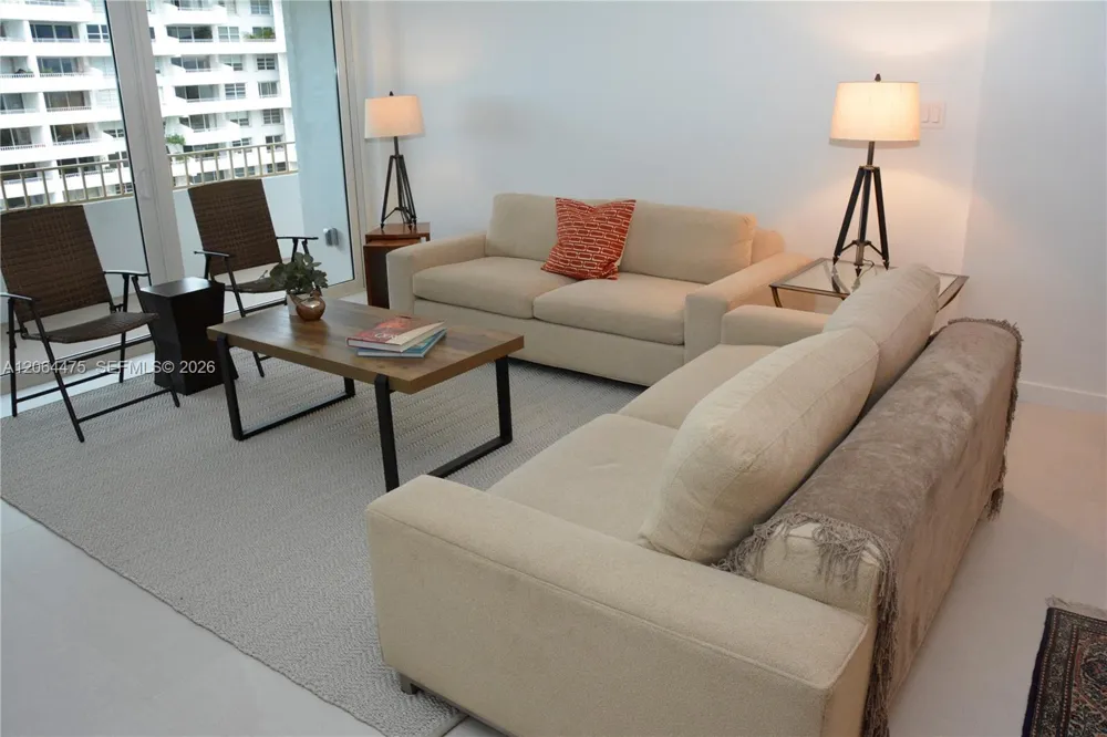 177 Ocean Lane Dr #713 Key Biscayne, FL 33149