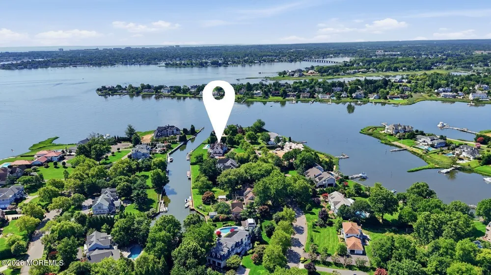 13 Rivers Edge Drive Rumson, NJ 07760