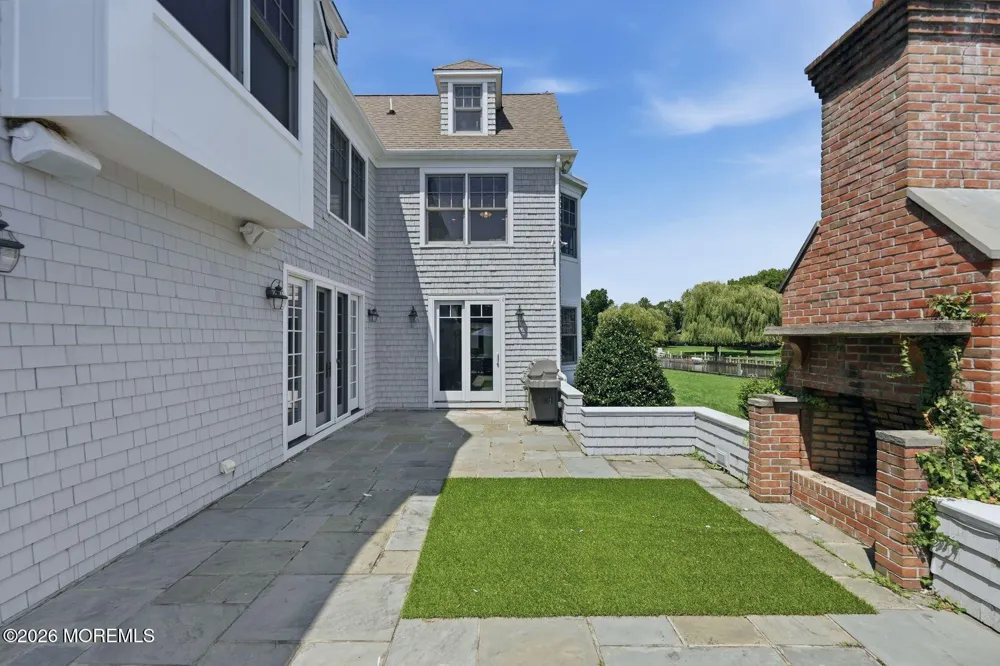 13 Rivers Edge Drive Rumson, NJ 07760