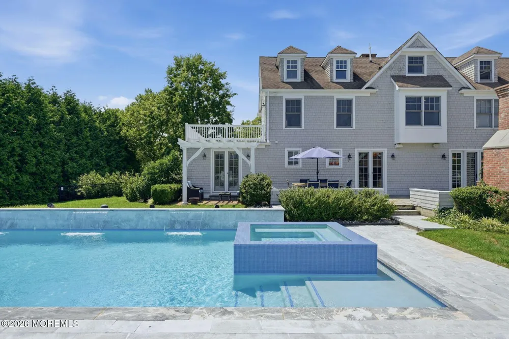 13 Rivers Edge Drive Rumson, NJ 07760
