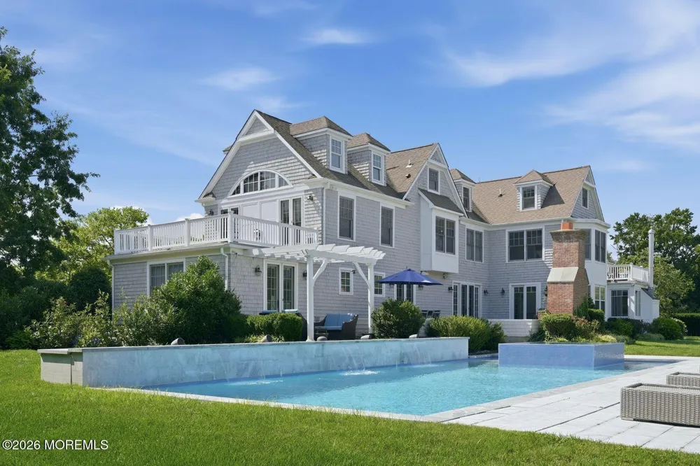13 Rivers Edge Drive Rumson, NJ 07760