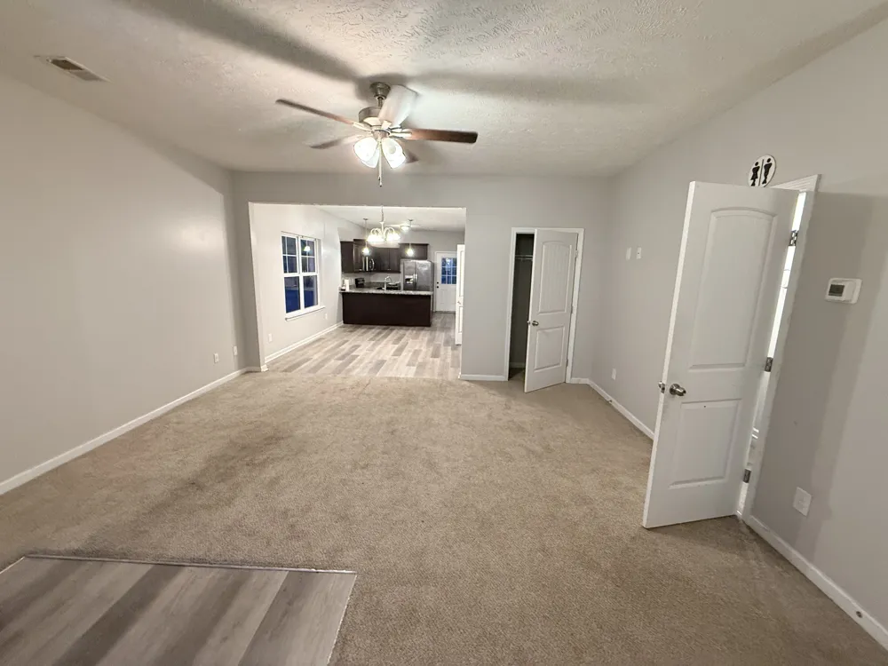 400 Rick McCormick Dr La Vergne, TN 37086