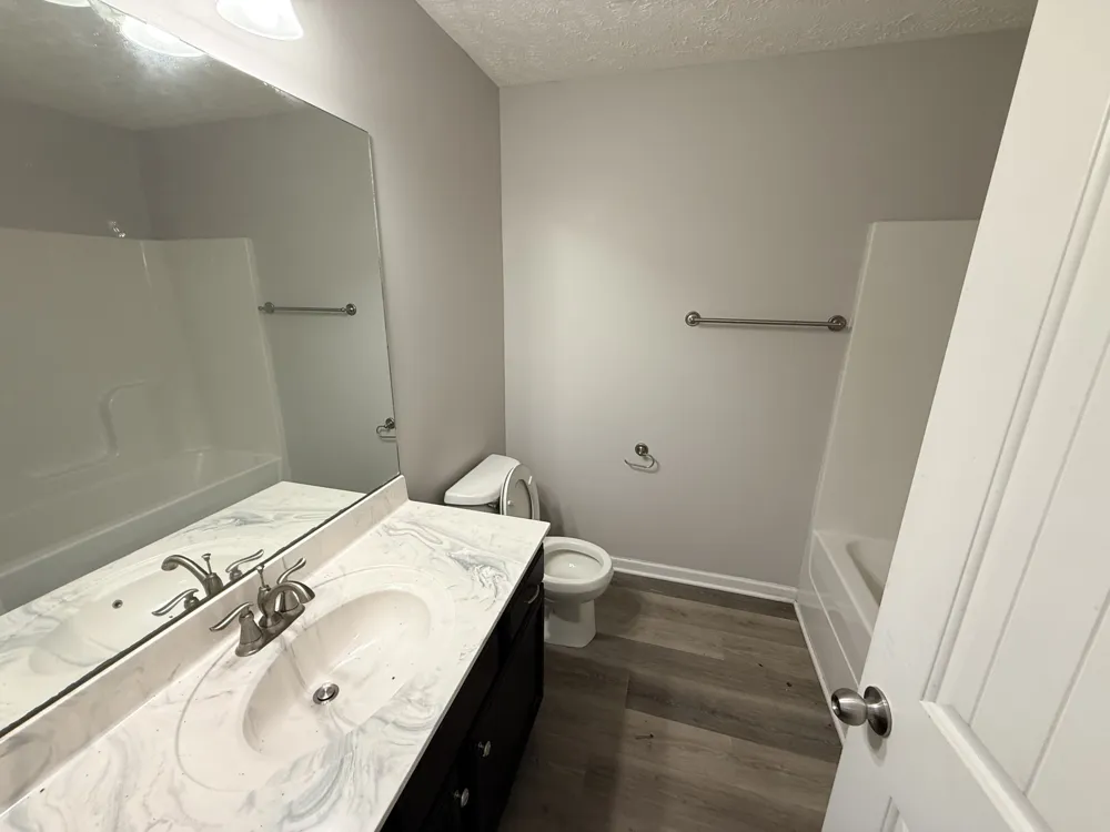 400 Rick McCormick Dr La Vergne, TN 37086