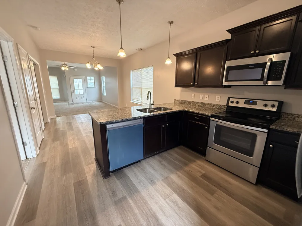 400 Rick McCormick Dr La Vergne, TN 37086