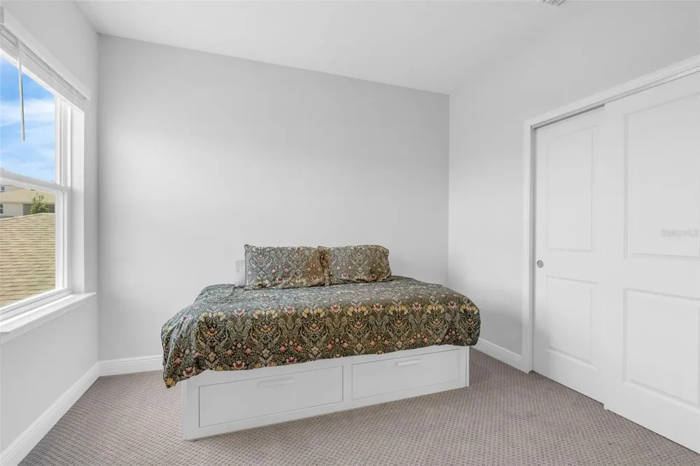 2019 SUNSHINE PEAK DRIVE Minneola, FL 34715
