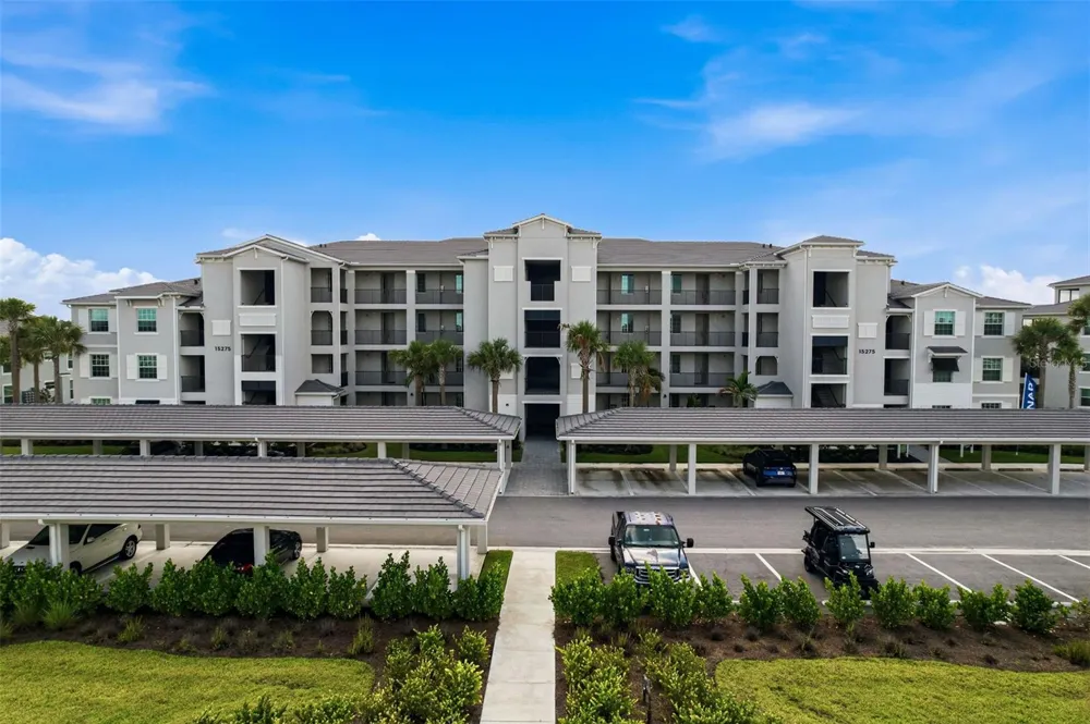 15275 GREEN ACRES AVENUE #321 Punta Gorda, FL 33982