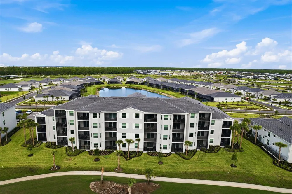 15275 GREEN ACRES AVENUE #321 Punta Gorda, FL 33982