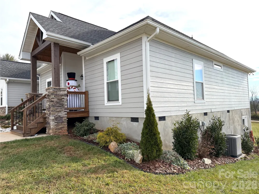 77 Horizon Way Alexander, NC 28701