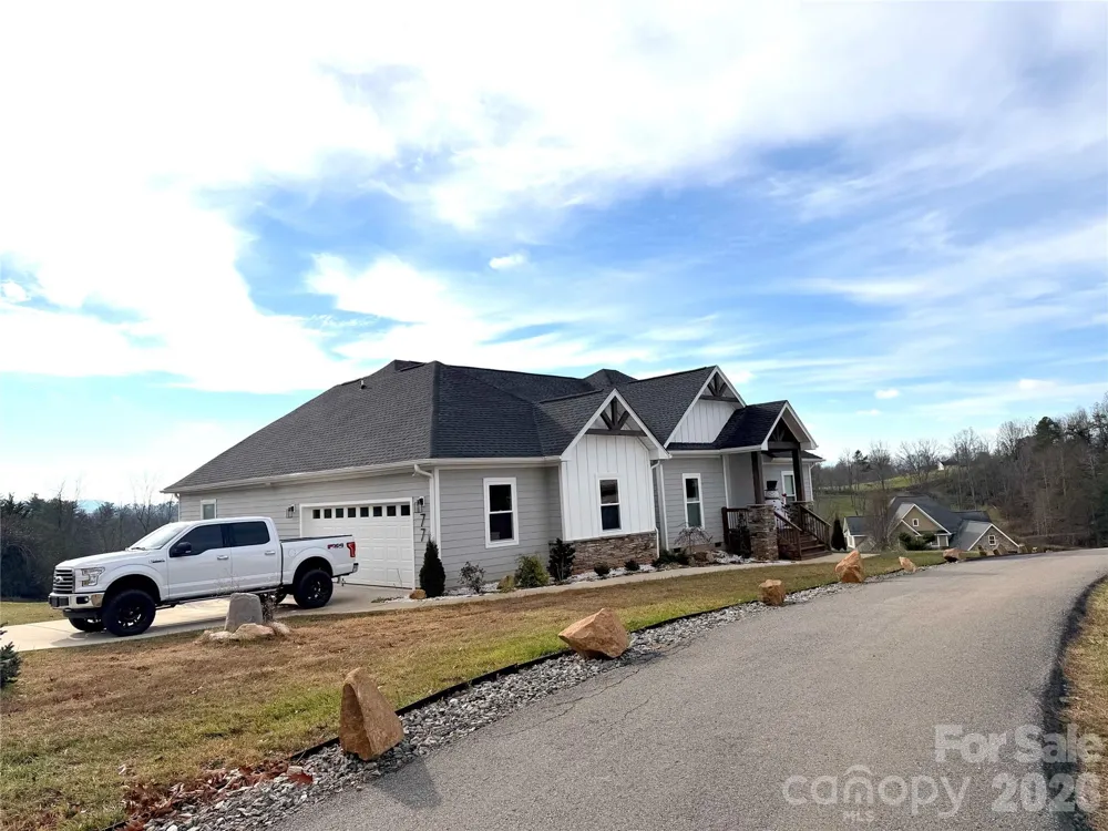 77 Horizon Way Alexander, NC 28701