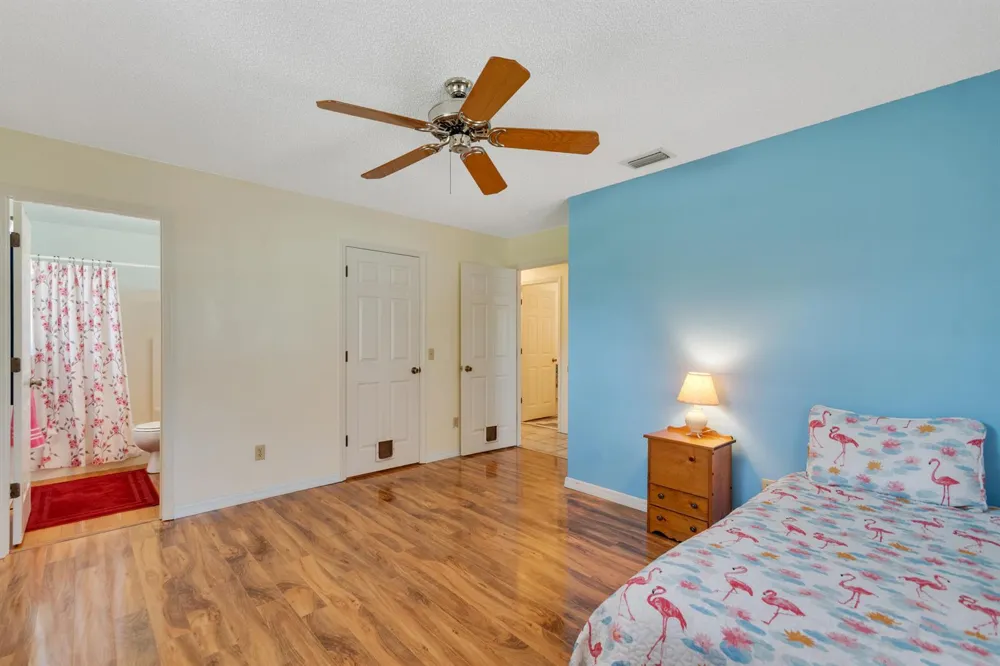 7590 58TH COURT Vero Beach, FL 32967