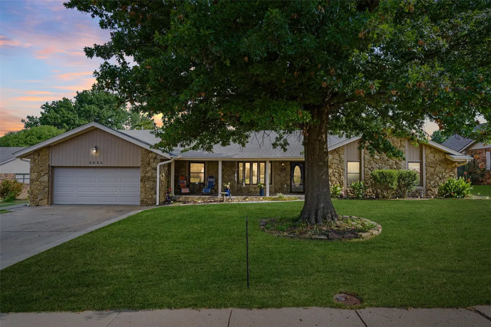 2632 Williamsburg Street Bartlesville, OK 74006