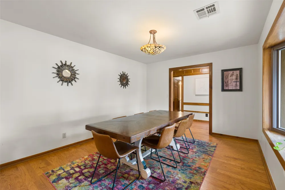 2632 Williamsburg Street Bartlesville, OK 74006
