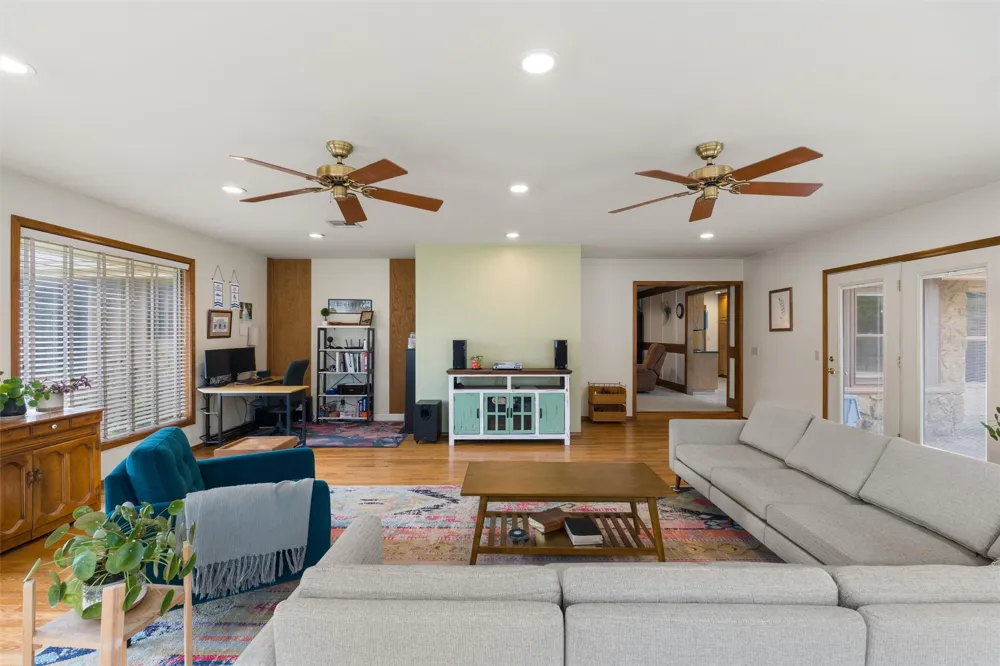 2632 Williamsburg Street Bartlesville, OK 74006