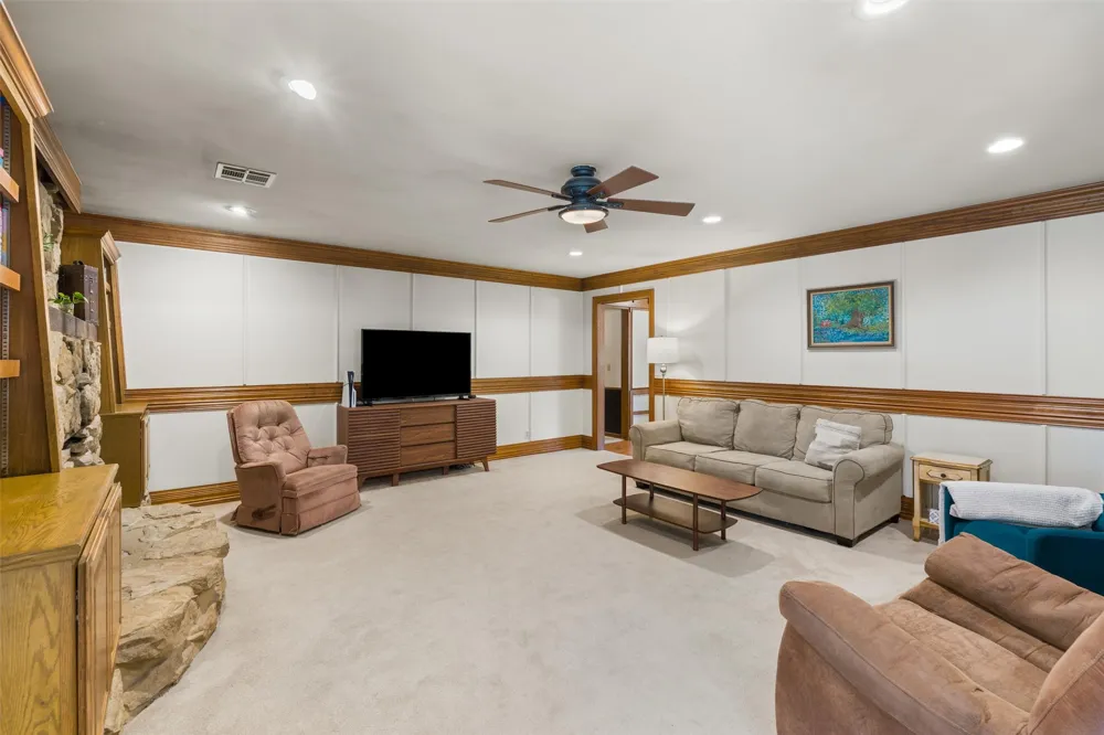2632 Williamsburg Street Bartlesville, OK 74006