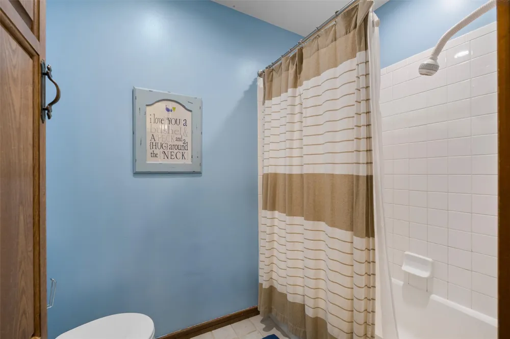 2632 Williamsburg Street Bartlesville, OK 74006