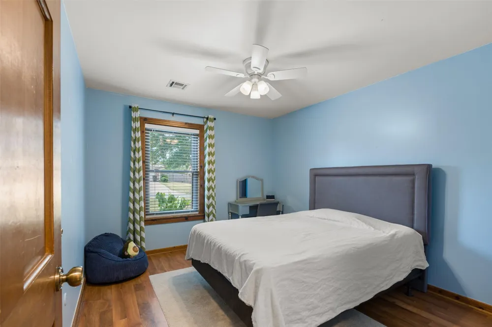 2632 Williamsburg Street Bartlesville, OK 74006