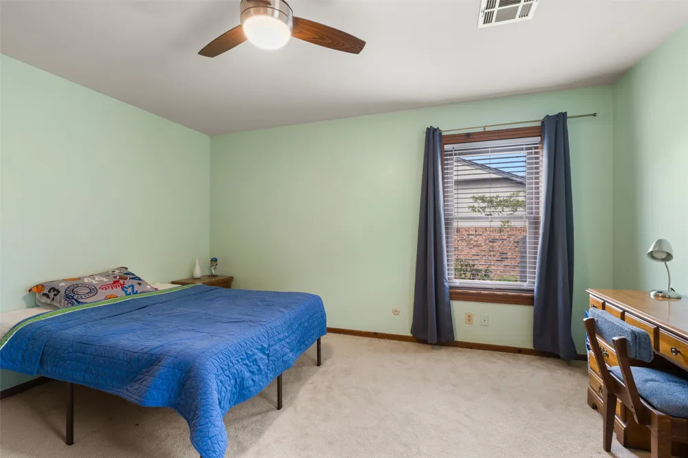 2632 Williamsburg Street Bartlesville, OK 74006