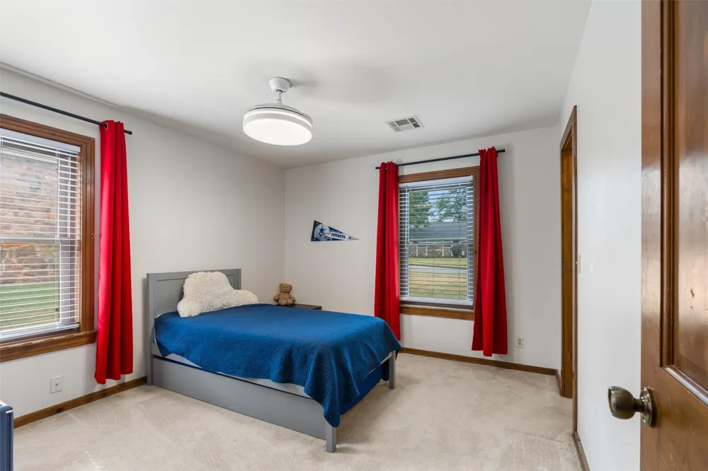 2632 Williamsburg Street Bartlesville, OK 74006