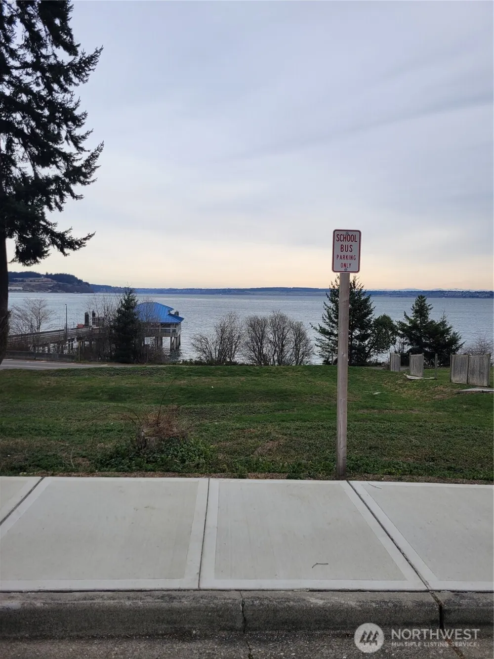 11920 Country Club Drive Anderson Island, WA 98303