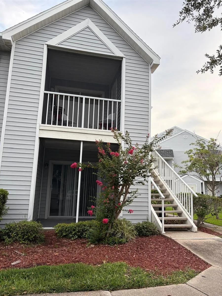 1218 BERMUDA LAKES LANE #104 Kissimmee, FL 34741